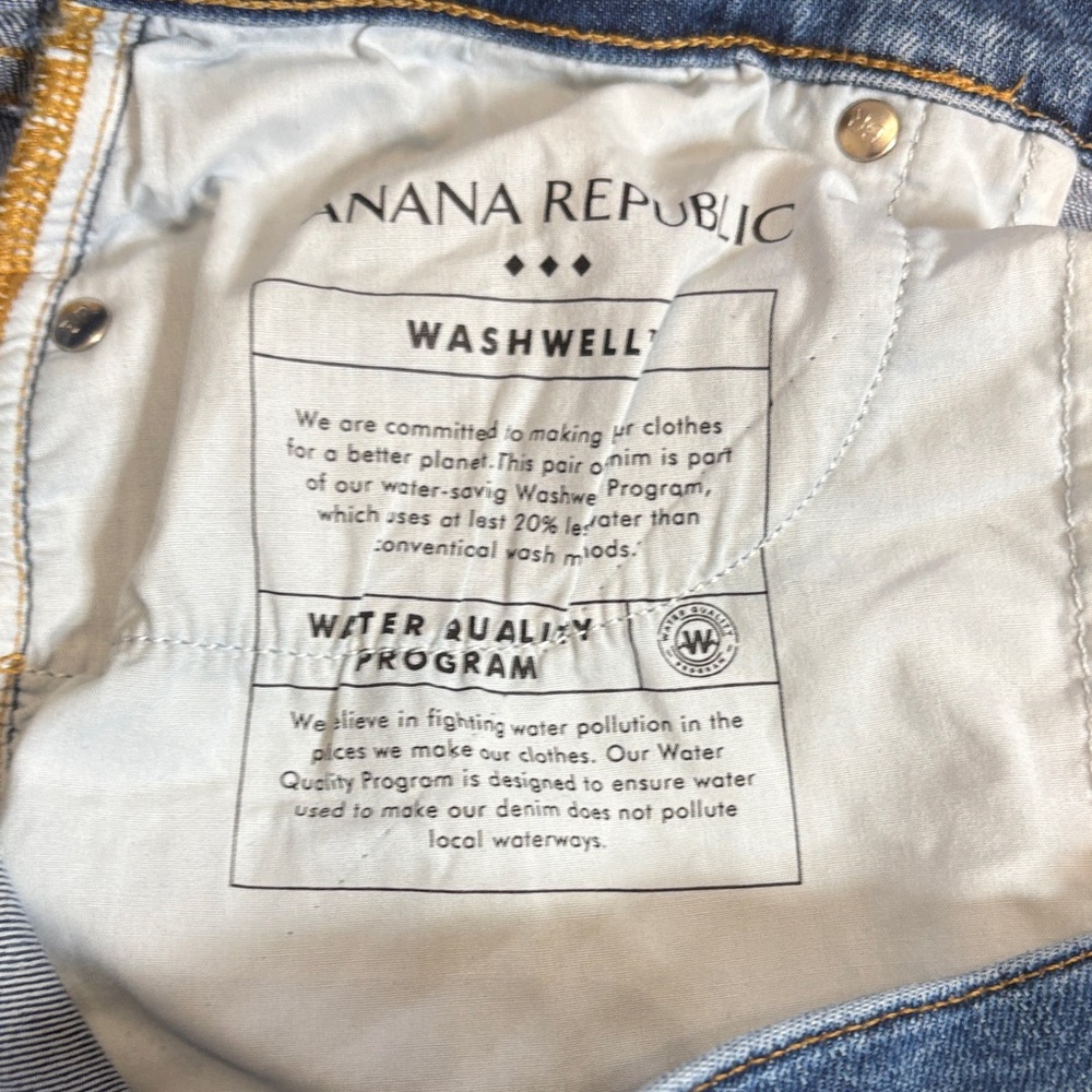 Banana Republic women’s Blue Jeans - Picture 7 of 7